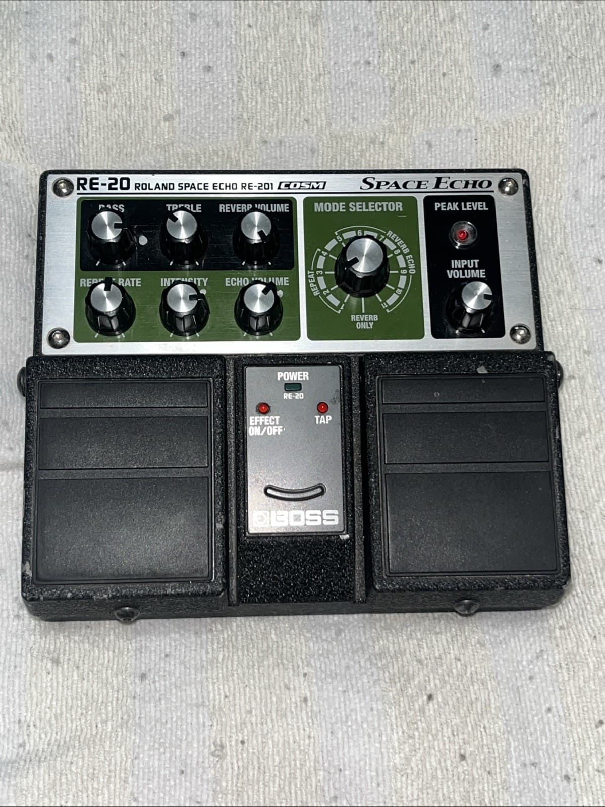 Boss RE-20 Space Echo Digital Delay Reverb Pedal for Guitar