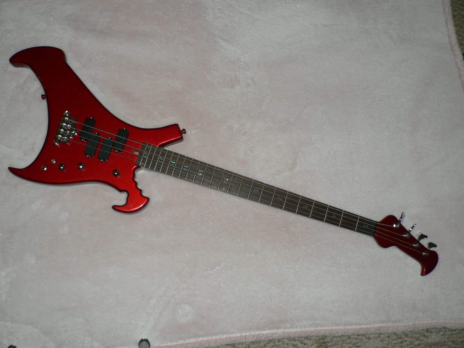 Warwick Red Buzzard Electric Bass Guitar Black Hardware 26 fret