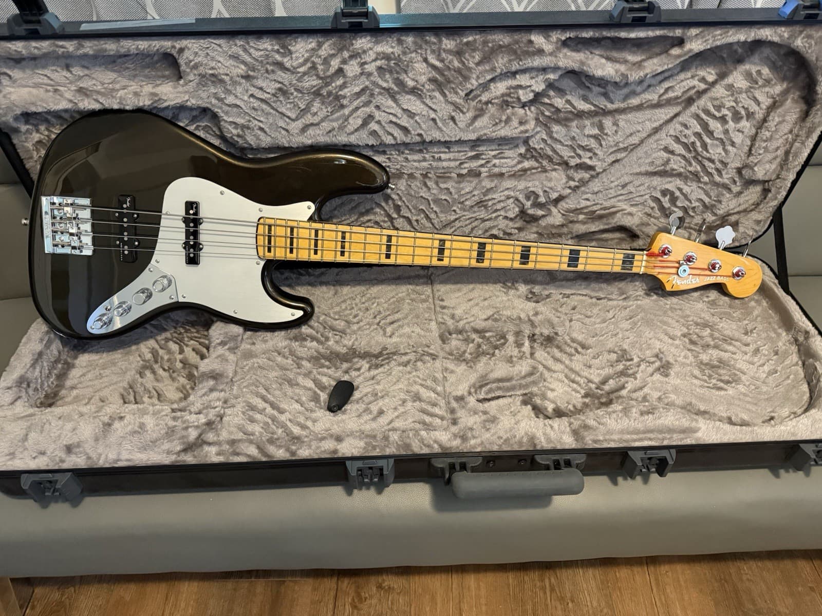 Fender American Ultra II Jazz Bass W Matching Jazz I Neck