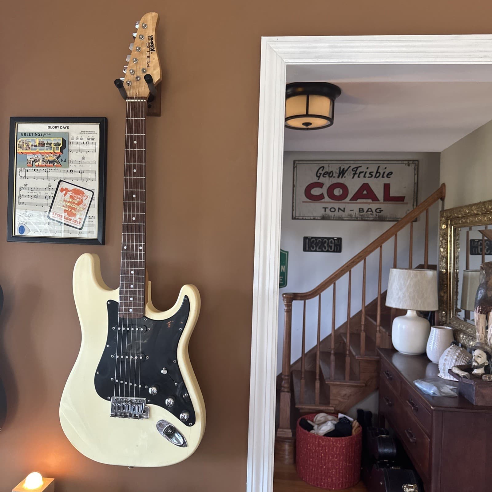 Kramer Focus 111S Stratocaster Style Electric Guitar