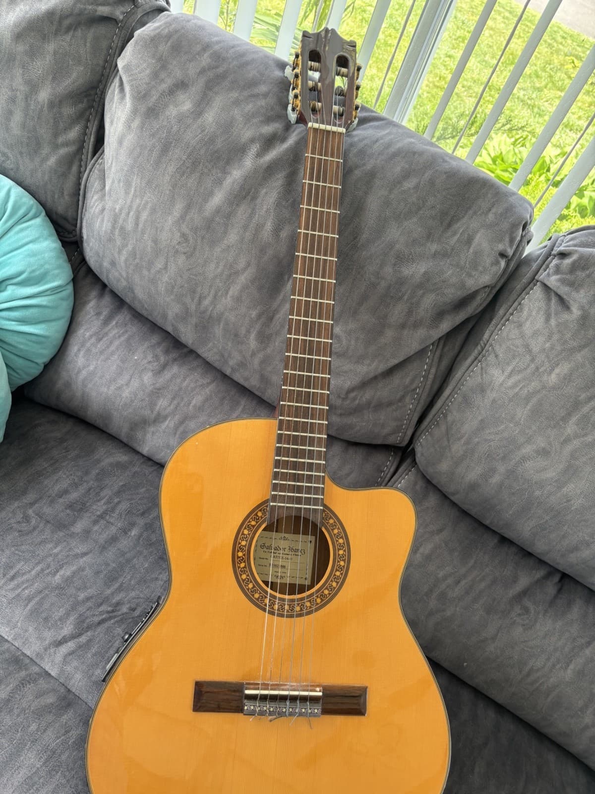 IBANEZ ELECTRIC CLASSICAL GUITAR GA5TCE