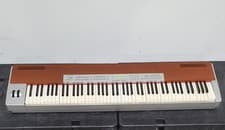 Suzuki SS-100 Digital Piano Keyboard Synthesizer 88-Key Vintage