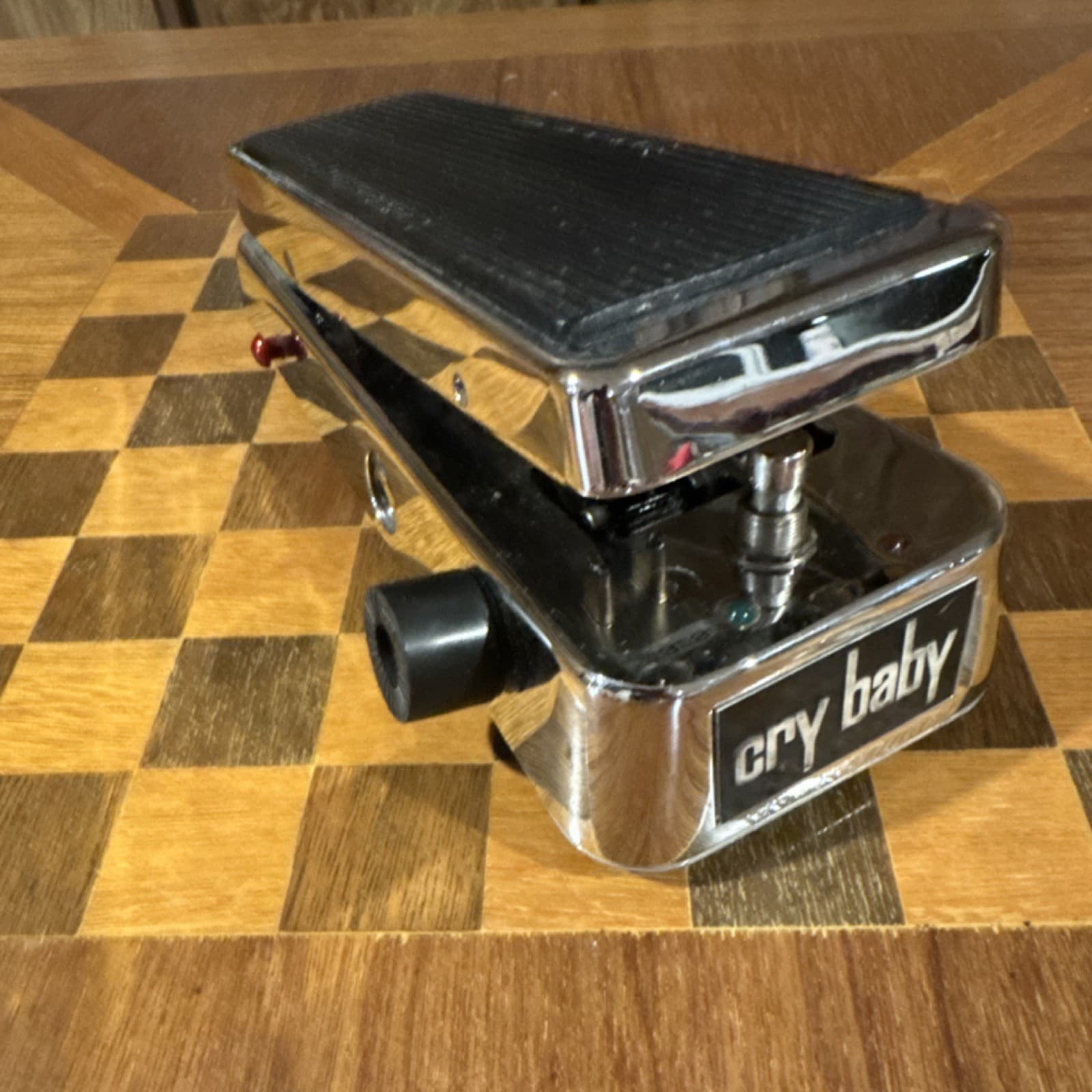 Jim Dunlop Cry Baby 535 Wah Pedal for Electric Guitar Analog