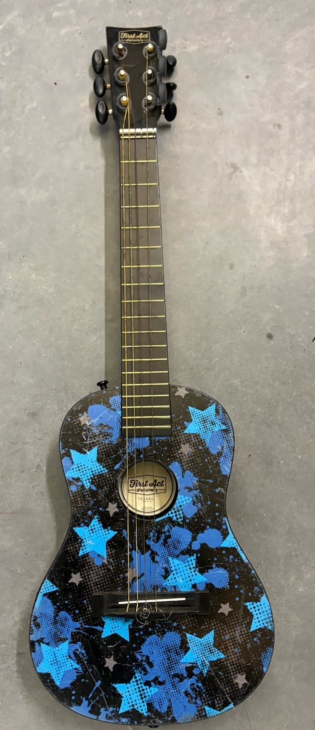 Acoustic Guitar