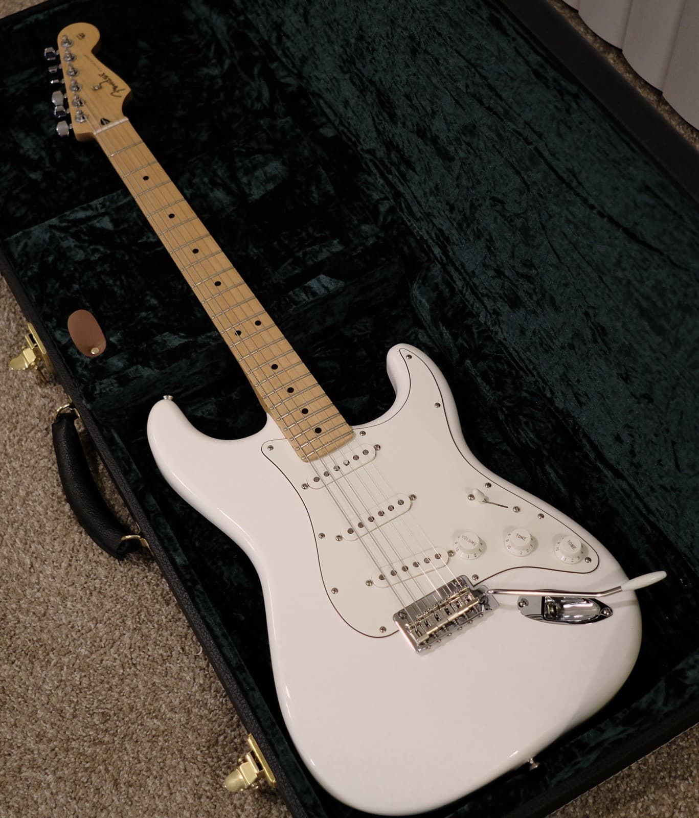 Fender Player Series Stratocaster Polar White Maple Fretboard SSS