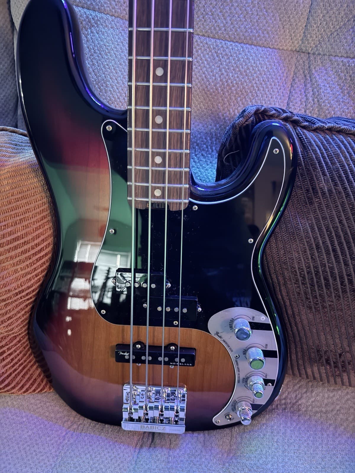 Fender 2016 American Elite Precision Bass 3-Color Sunburst with Original Case