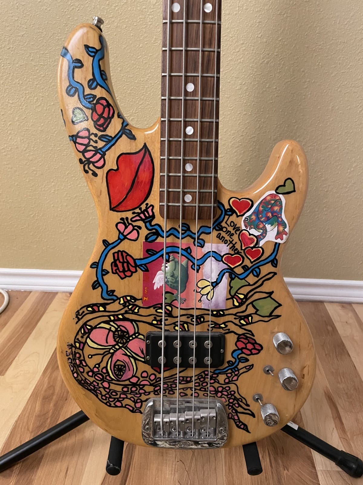 G&L L 1500 Active Bass Guitar Excellent Condition