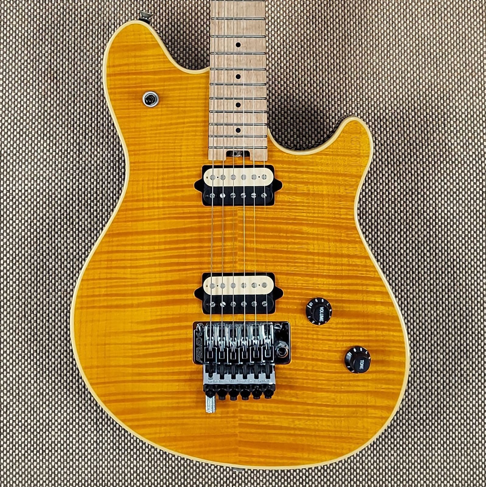 1998 Peavey Wolfgang Standard RARE Double Thiiiick Binding Super Clean! 100% Ori