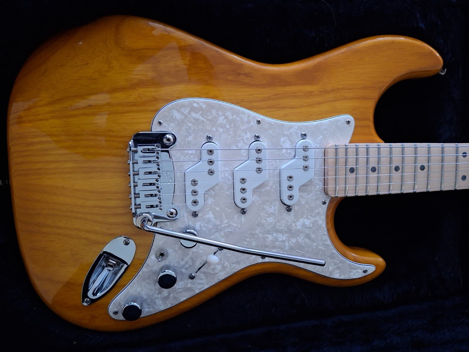 G&L COMANCHE USA CUSTOM 2011