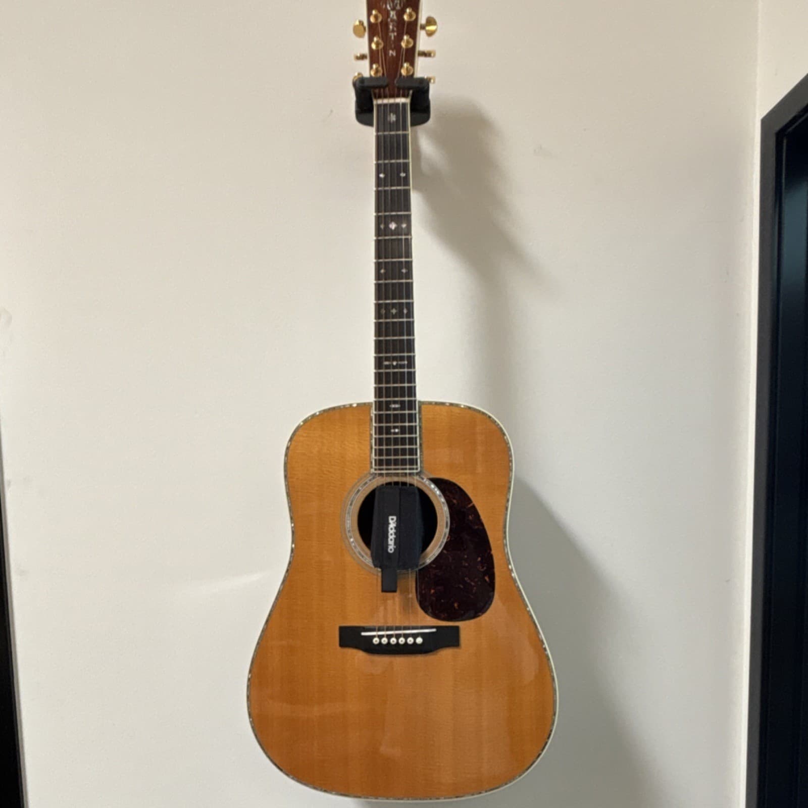 Martin Dreadnought Acoustic Guitar 6 String Spruce Rosewood Ebony Brown w/ Case