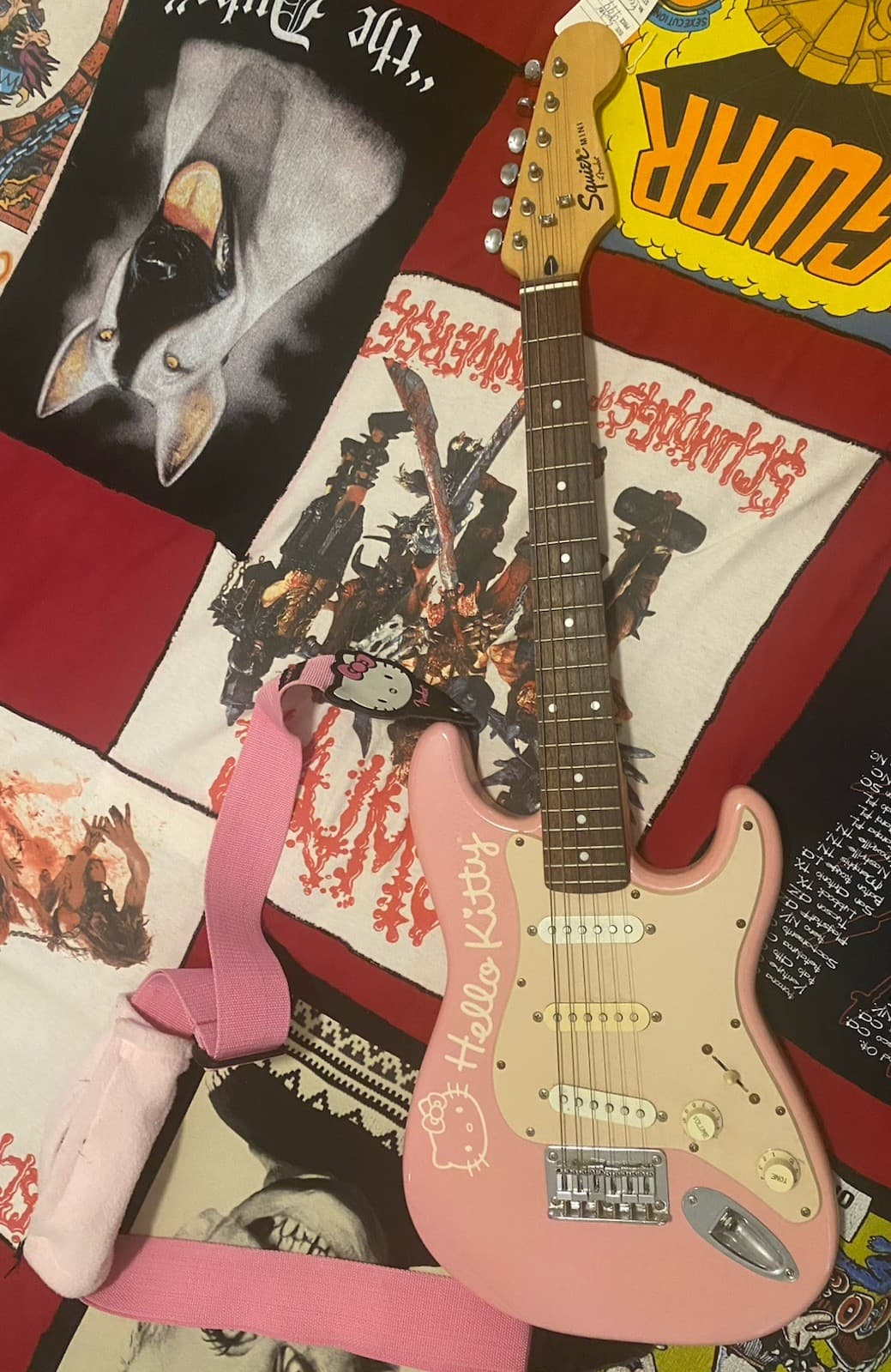 Vintage Fender Squire Mini Hello Kitty Pink Electric Guitar with Strap