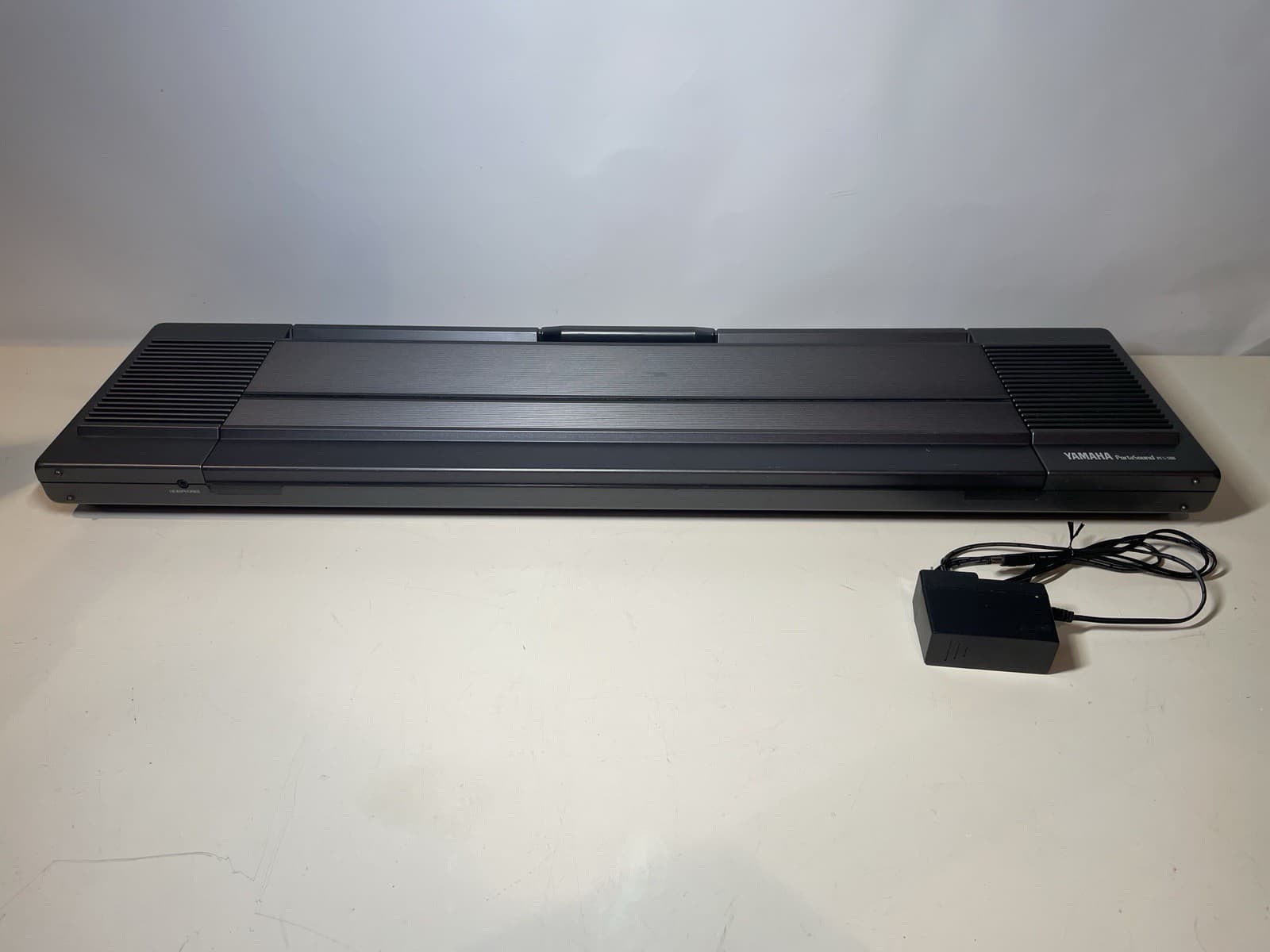 Yamaha PortaSound PCS-500 Piano Keyboard Synthesizer 49 Key ✅Tested Sounds Great