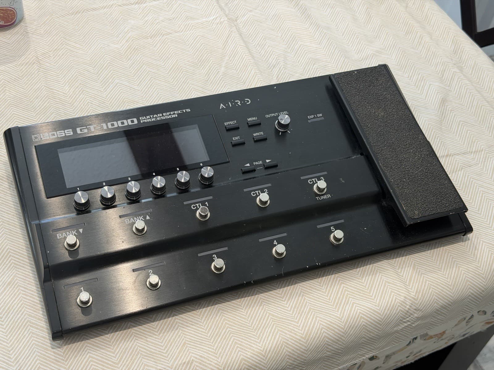 Boss GT-1000 Digital Guitar Effects Processor for Electric Guitar