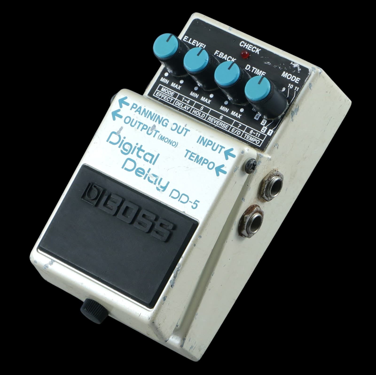 Boss DD-5 Digital Delay Guitar Effects Pedal P-30223