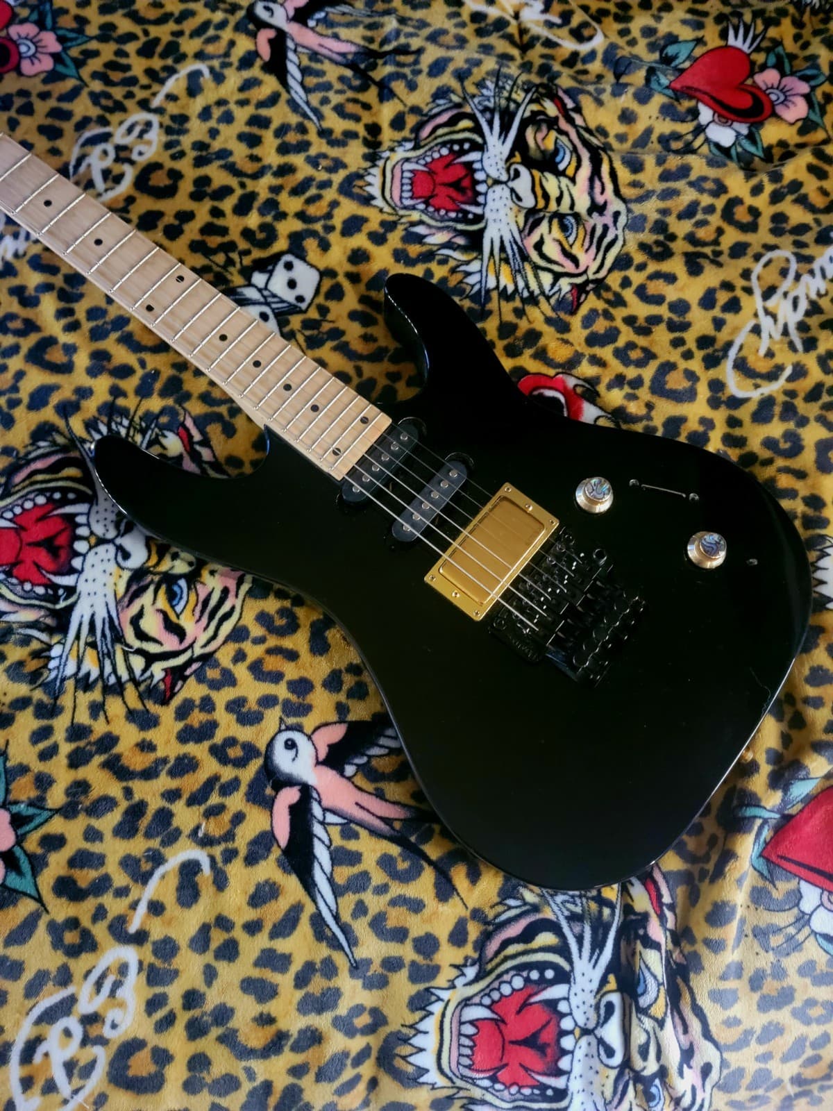 Kramer Striker Electric Guitar Custom Vintage Black