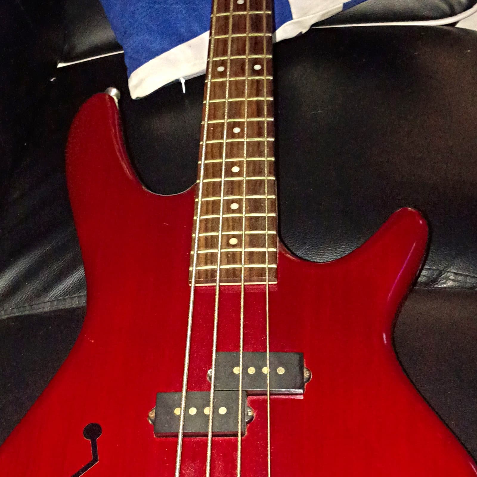 Ibanez GSR200 4-String Solid Body Electric Bass Guitar Red Right-Hand Maple