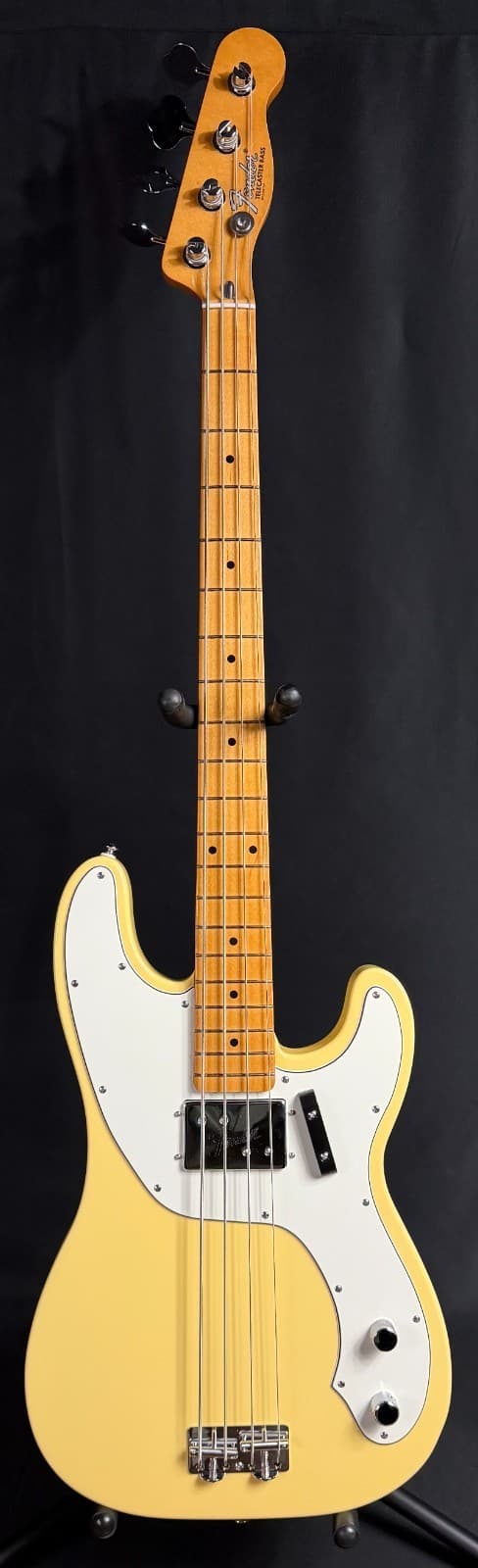 Fender Vintera II '70s Telecaster Bass 4-String Bass Guitar Vintage White w/ Bag