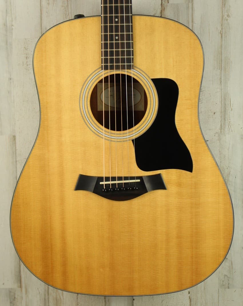 USED Taylor 110e (324)