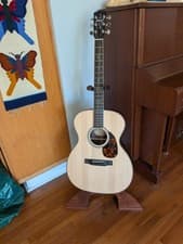Larrivee 0M-03R  Rosewood Custom VINE EDITION  New Mint Condition