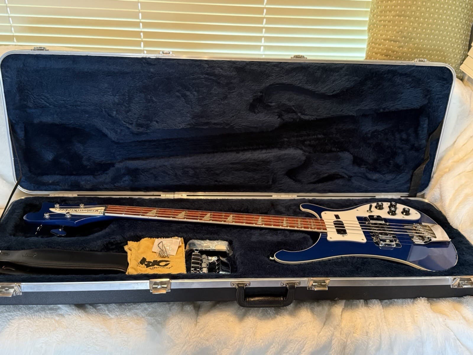 Rickenbacker 4003 Bass Guitar Midnight Blue (Desirable Discontinued Color)