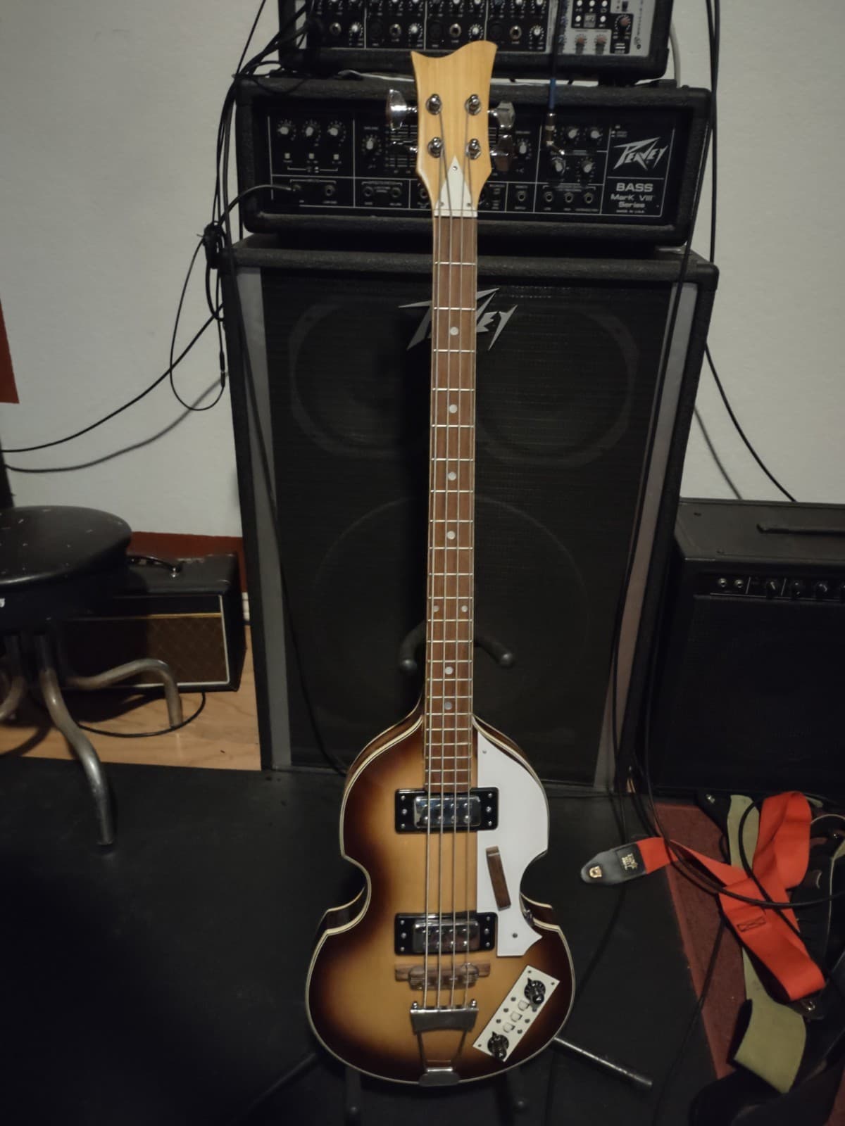 Violin Bass like Paul McCartney