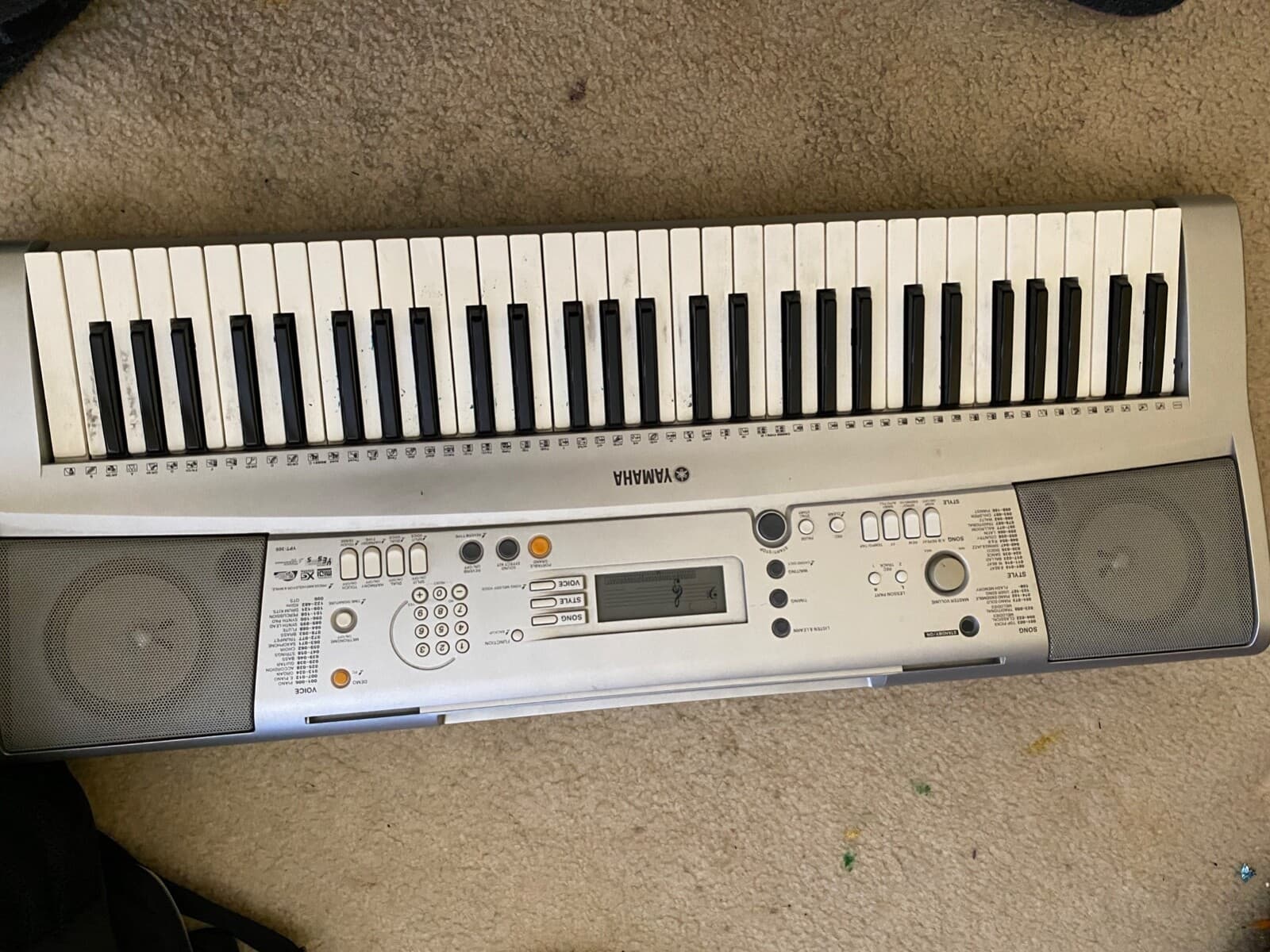 Yamaha YPT-300 61-Key Touch-Sensitive Keyboard Piano Synthesizer