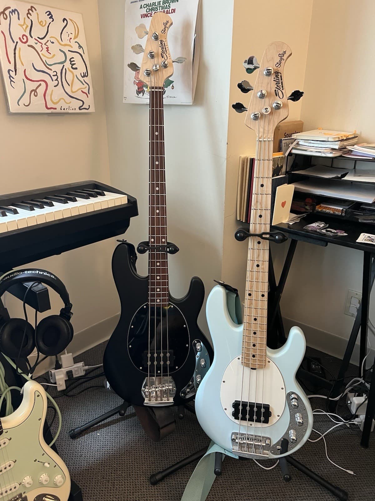 Sterling Music Man StingRay Short Scale Maple Fingerboard Bass Daphne Blue