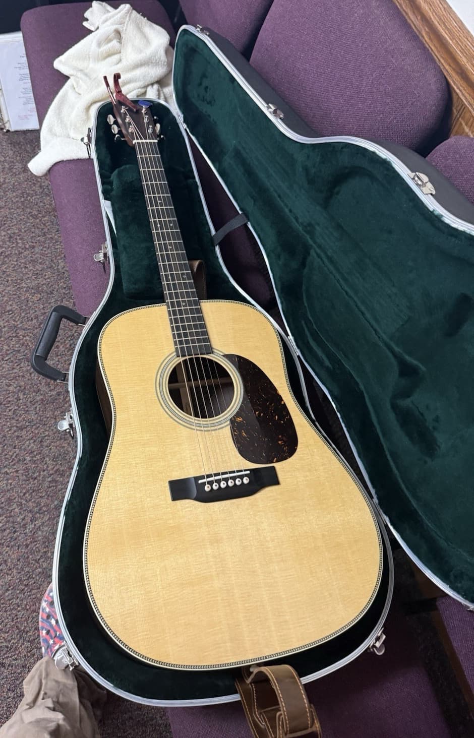 Martin Dreadnought Acoustic Guitar - Natural Finish, 20 Frets w/ Case