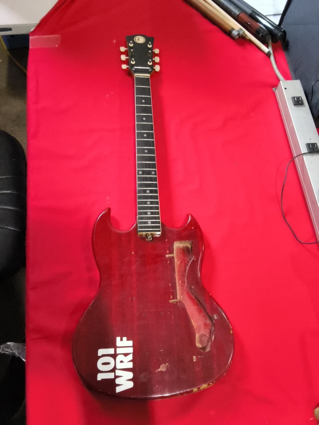 vintage Gibson SG-100 electric guitar Project Guitar