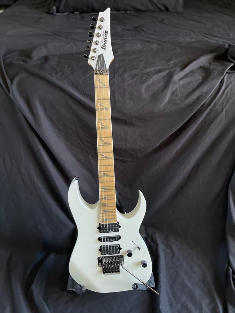 Ibanez Prestige RG2570MZ Guitar White H/S/H - 2014 - MINT!!! - Free Shipping!