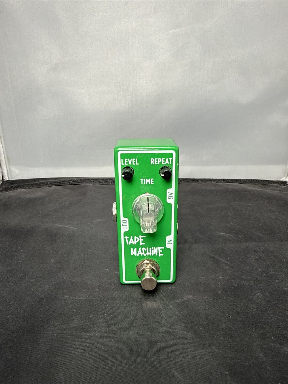 Tone City Tape Machine Delay Guitar Effect Mini Foot Pedal Very Nice!