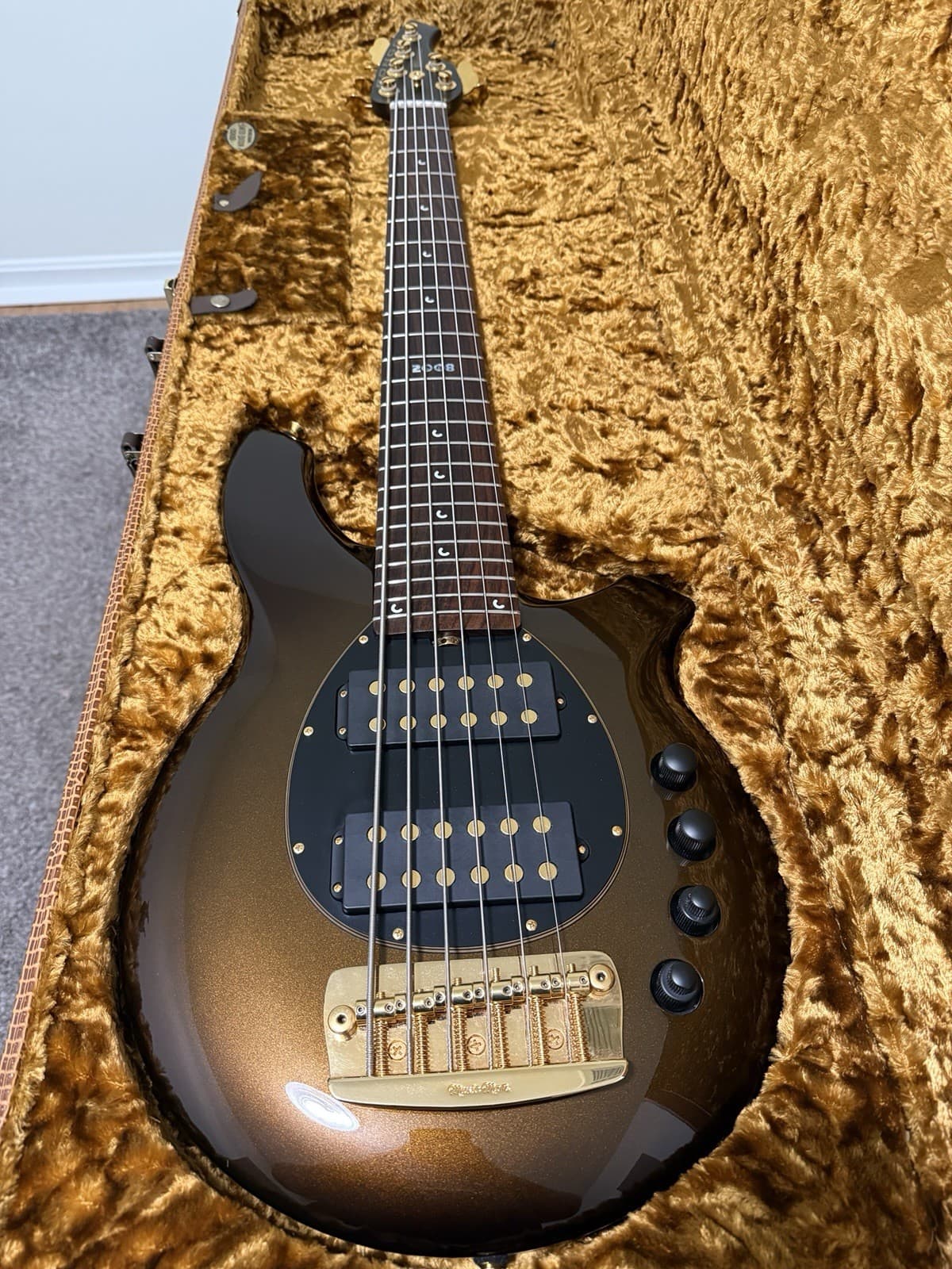 Ernie Ball Music Man Bongo 6 HH 2008 Limited Edition Sequoia Gold