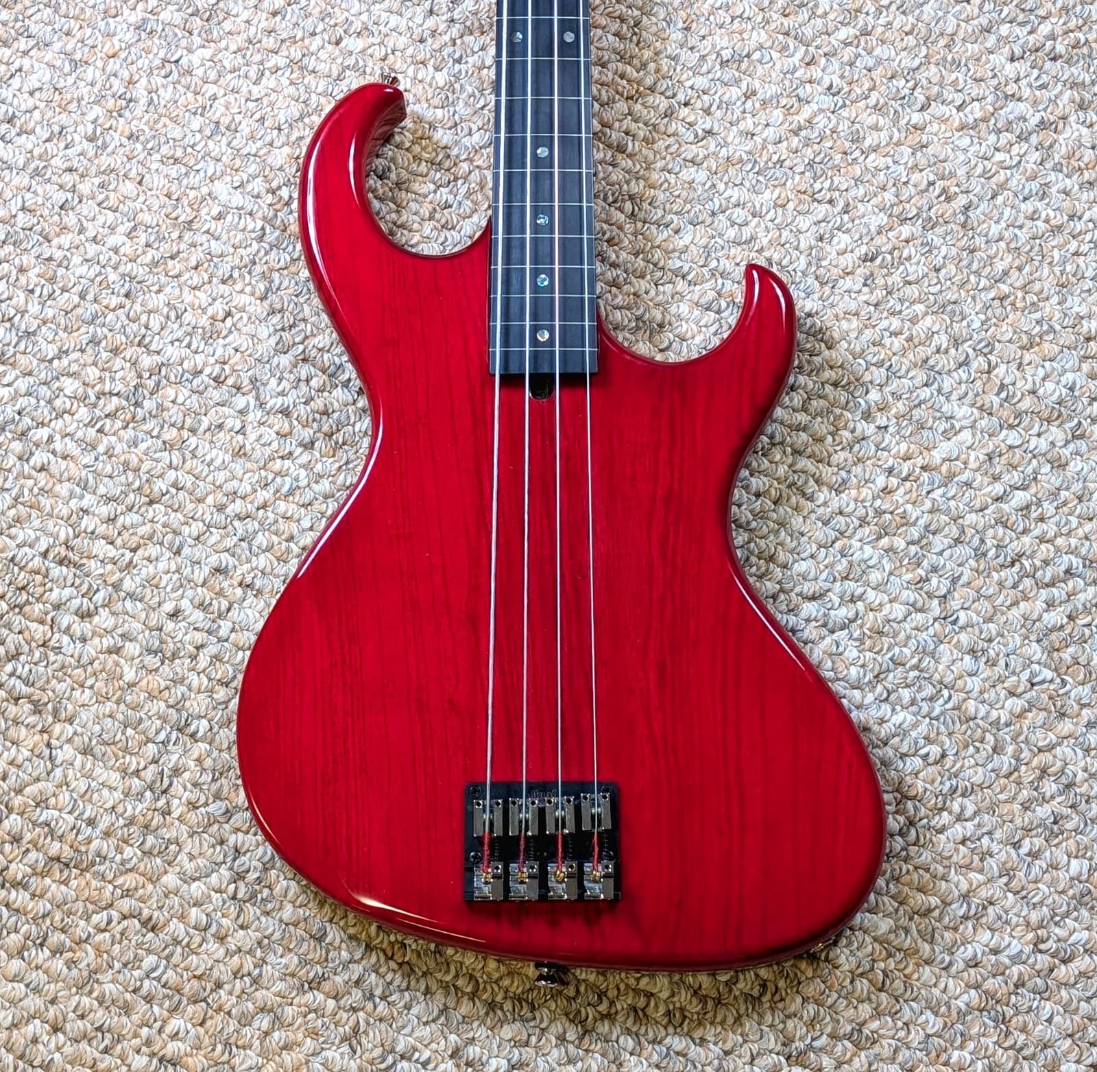RICK TURNER 1995 Electroline 1 Lined Fretless Bass Guitar w/Piezo Pickups, 7.7lb