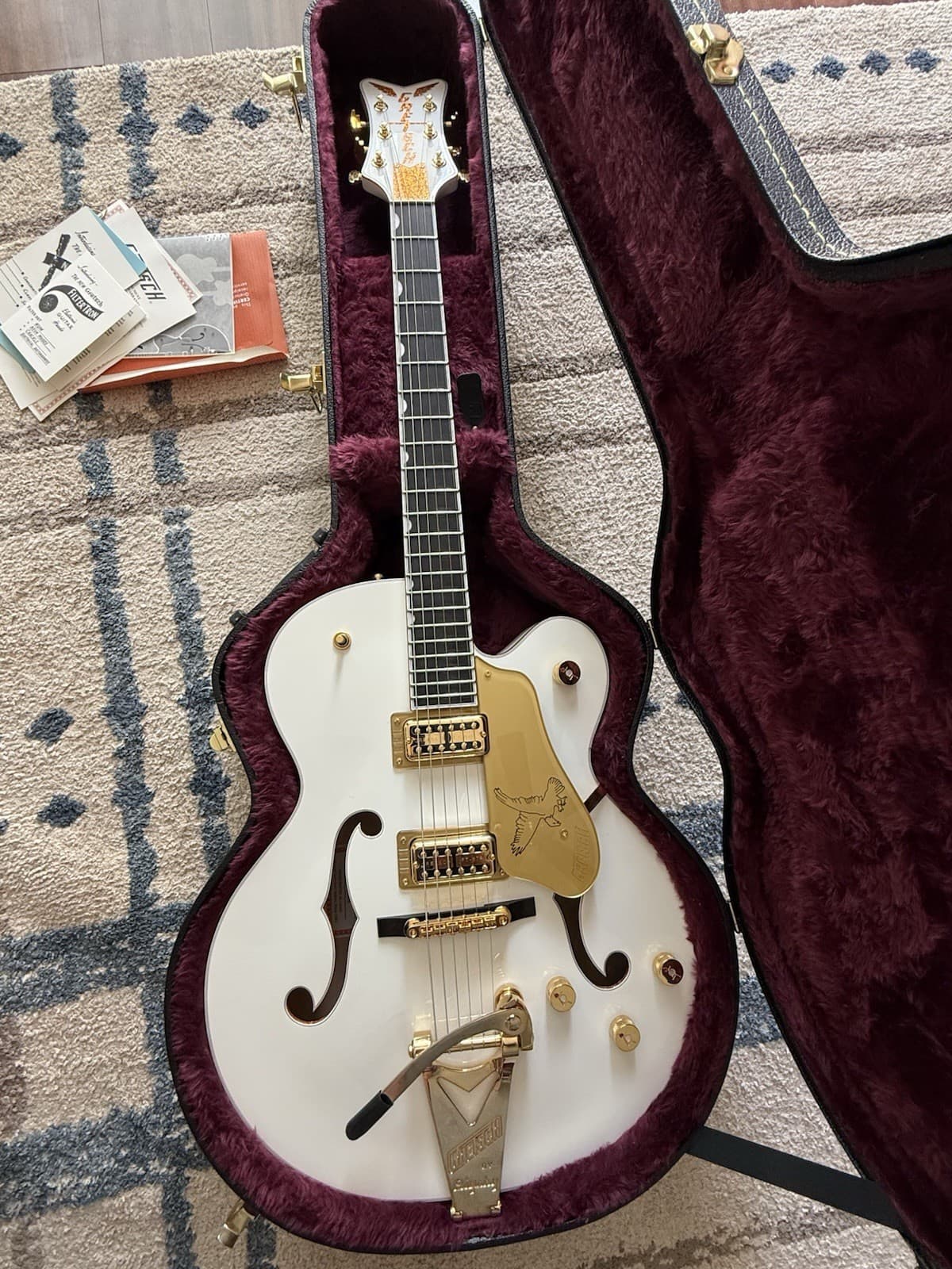 Gretsch G6136T White Falcon Hollow Body Bigsby MIJ Electric Guitar - White