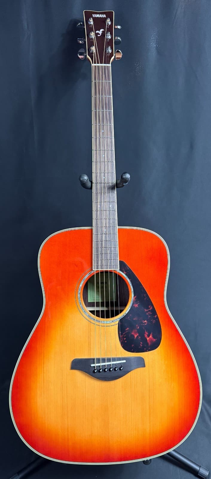 Yamaha FG830 Solid Top Dreadnought Acoustic Guitar Autumn Burst Finish