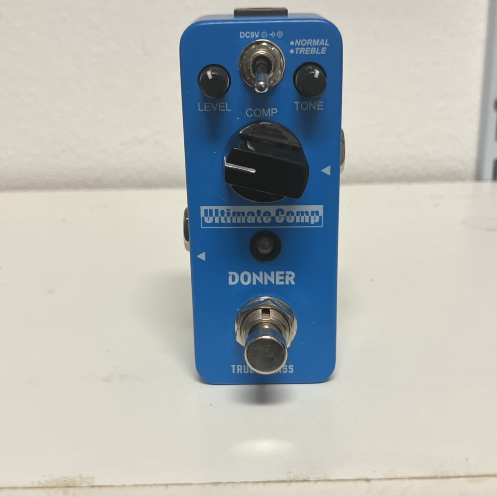 Donner Ultimate Comp Analog Compressor Pedal for Electric Guitar