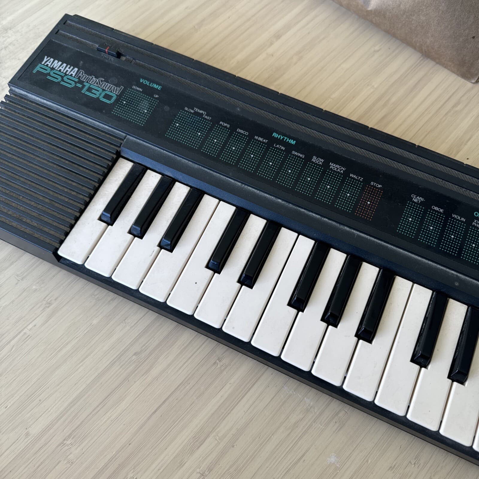 Yamaha Portasound PSS-130 Electronic Keyboard Piano Synthesizer Portable TESTED