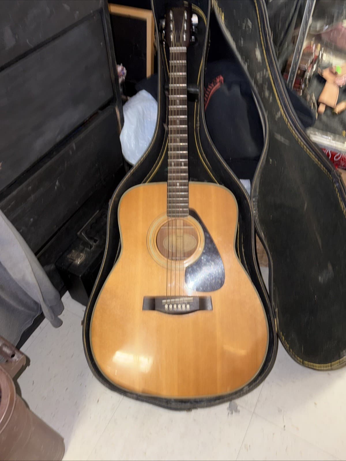 Yamaha Acoustic Guitar