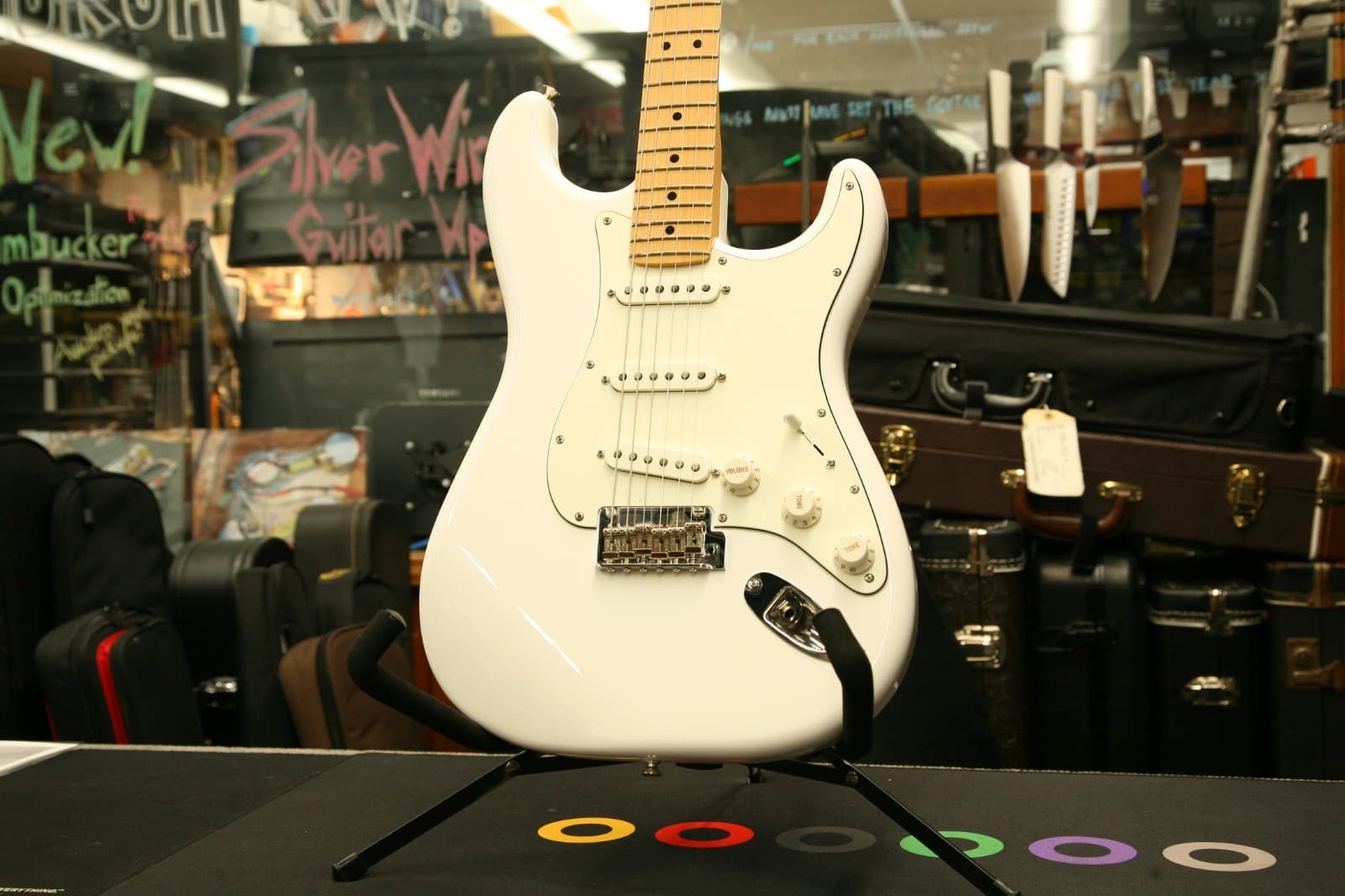 Fender Player Stratocaster - 2023 - Polar White - Electric Guitar