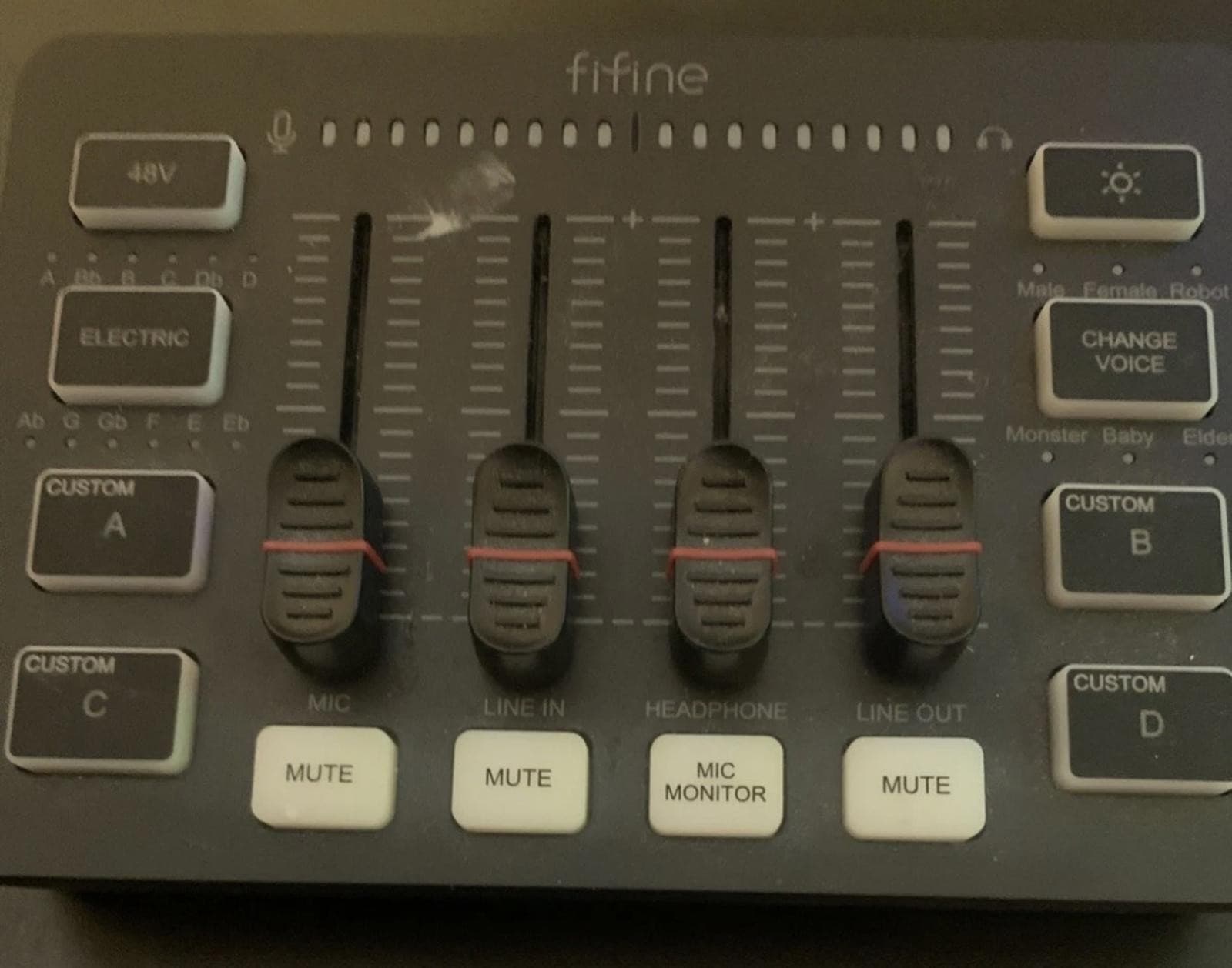 Fifine Audio Mixer with Voice Change and Customizable Sound Effects
