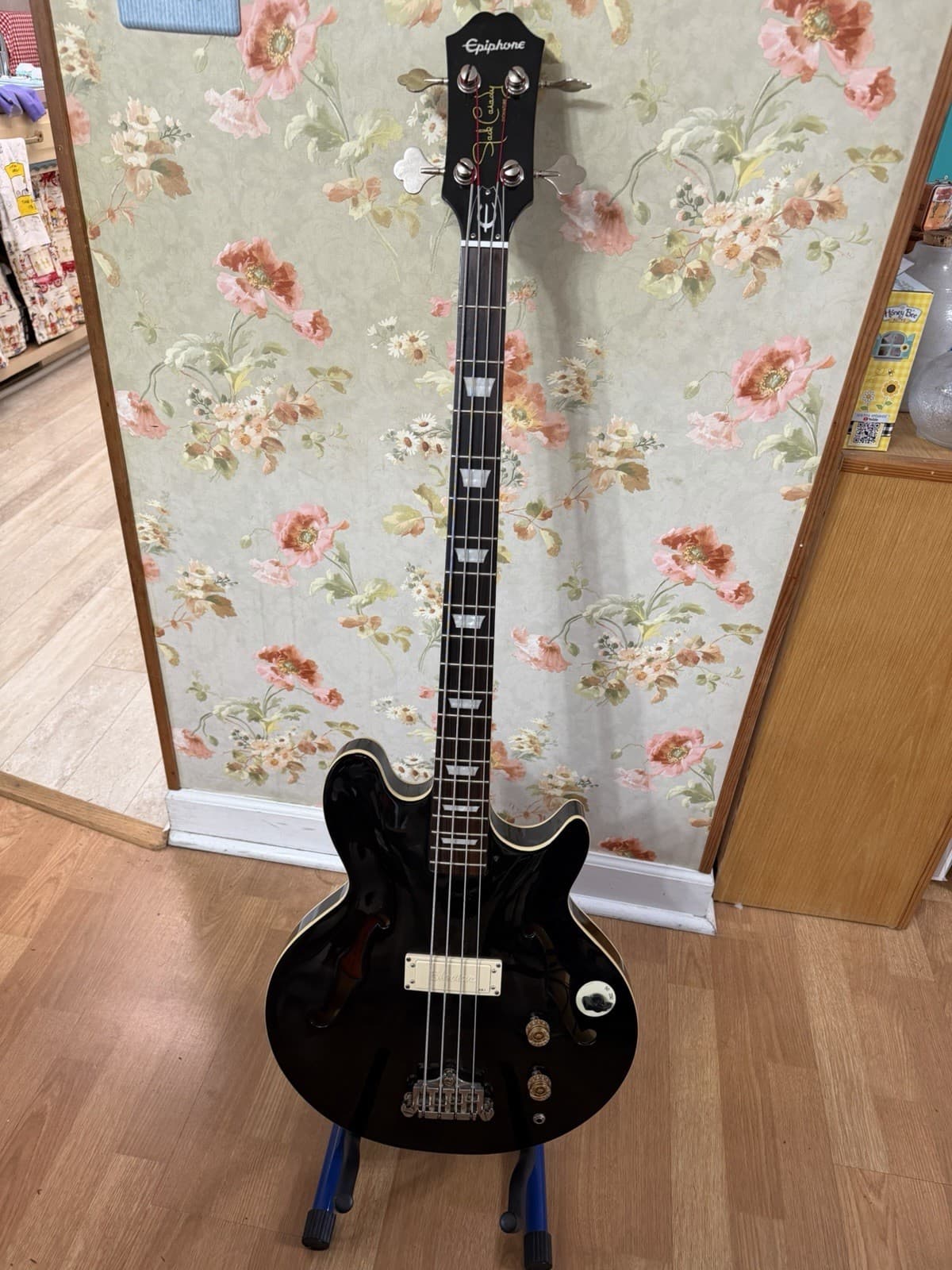 2021 Epiphone Jack Casady Bass w Hard Case