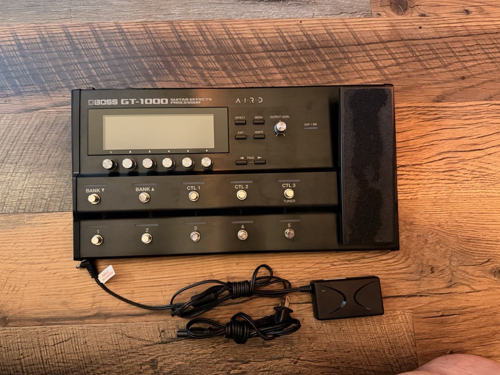 BOSS GT-1000 Guitar Effects Processor Multi Effects