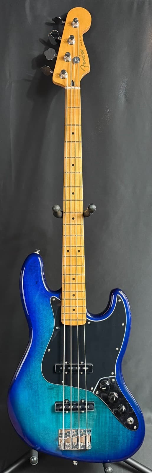 Fender Player II Jazz Bass Plus Top 4-String Bass Guitar Blue Burst Finish