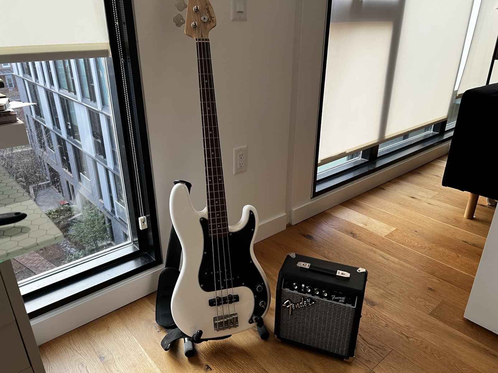 Squier Precision Bass Electric Guitar White w/ Fender Amp, Bag, Stand, Tuner