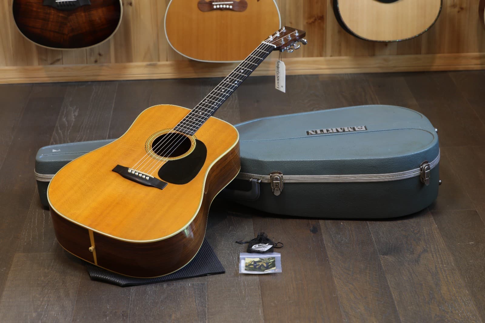 Clean! 1975 Martin D-28 Dreadnought Acoustic Guitar Natural + OHSC