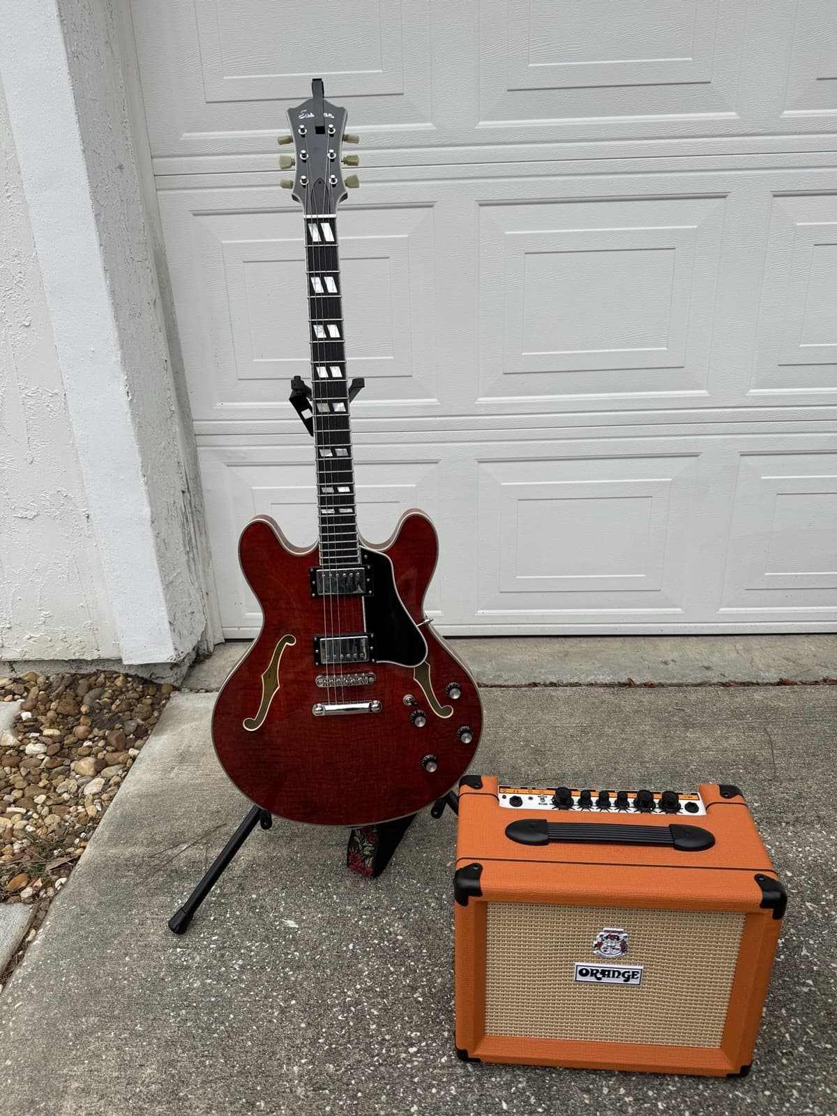 Eastman T486 Electric Guitar Red 6 String Maple Ebony w/ Stand, Strap, & Amp