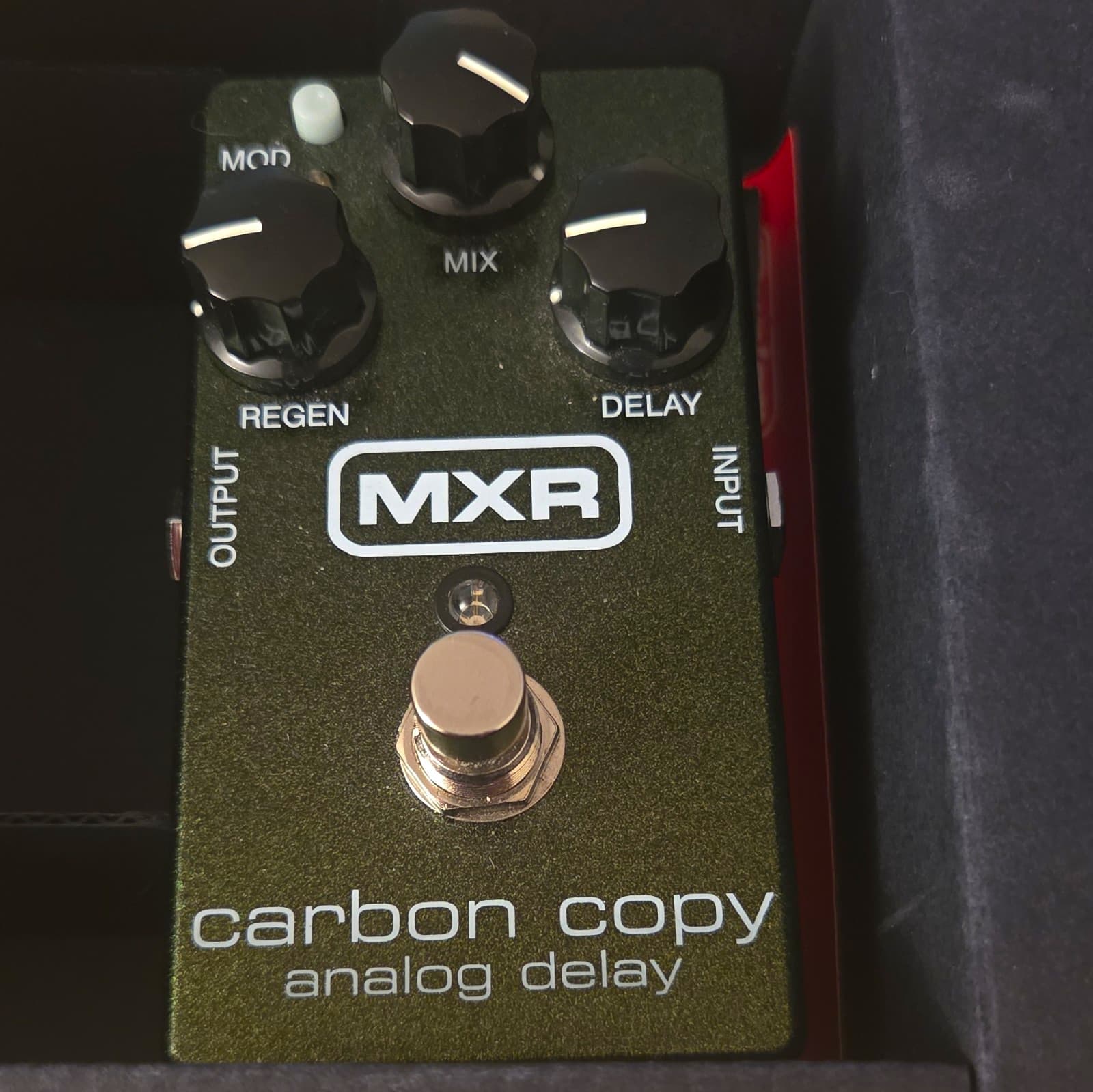 MXR Carbon Copy Analog Delay Effects Pedal for Electric Guitar