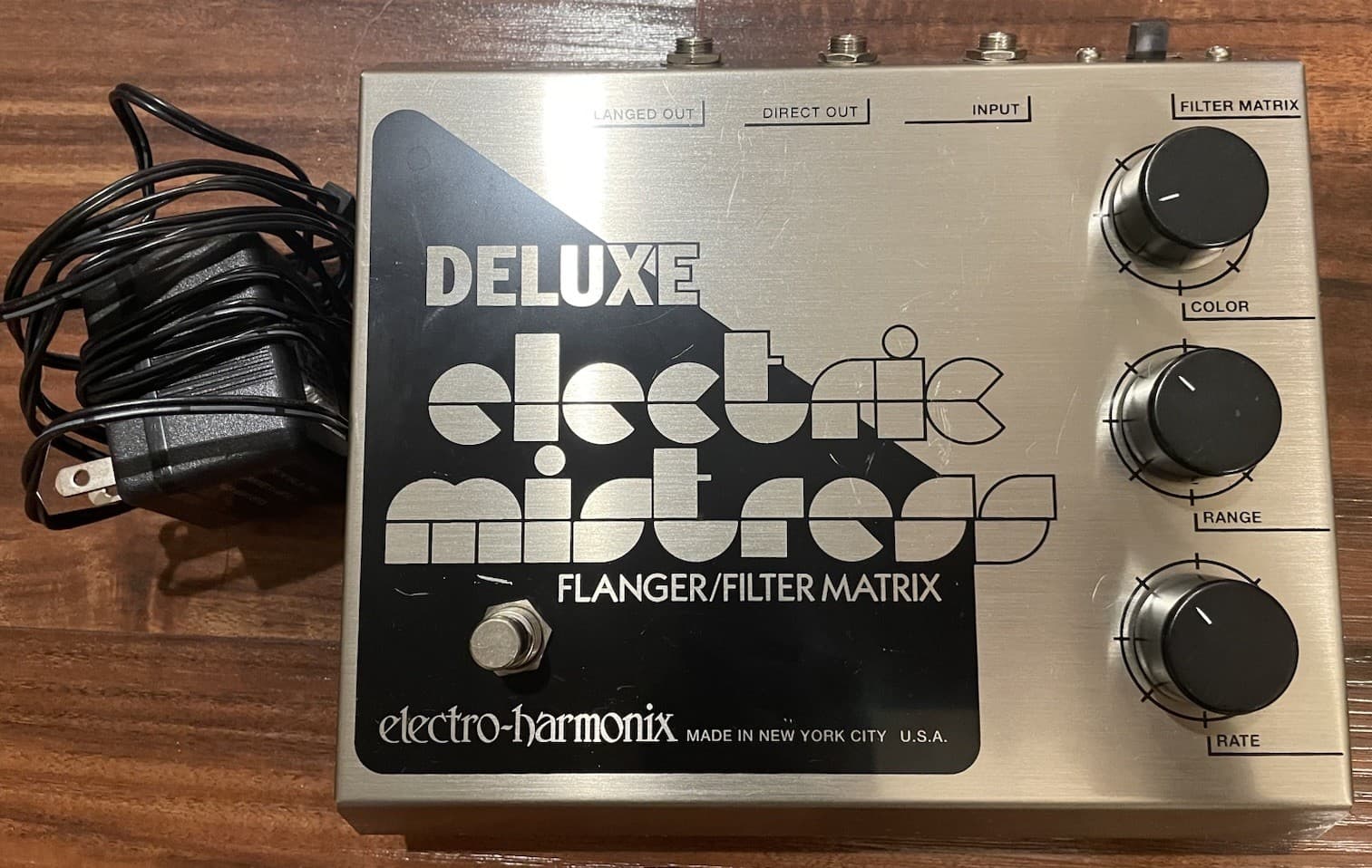 Electro-Harmonix Deluxe Electric Mistress Analog Flanger Pedal for Guitar