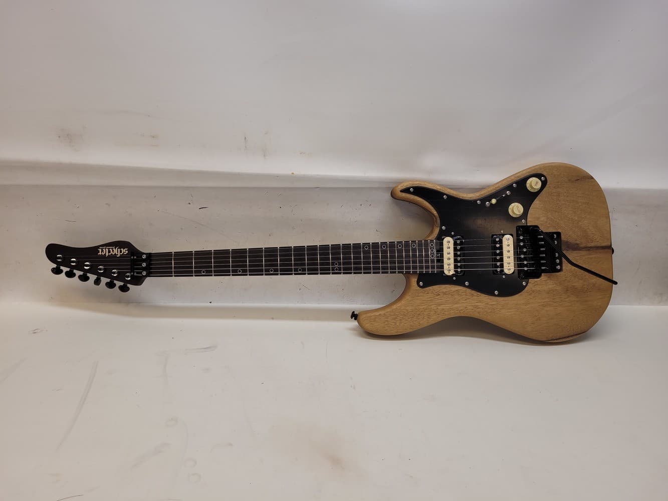 SCHECTER SUN VALLEY SUPER SHREDDER EXOTIC FR