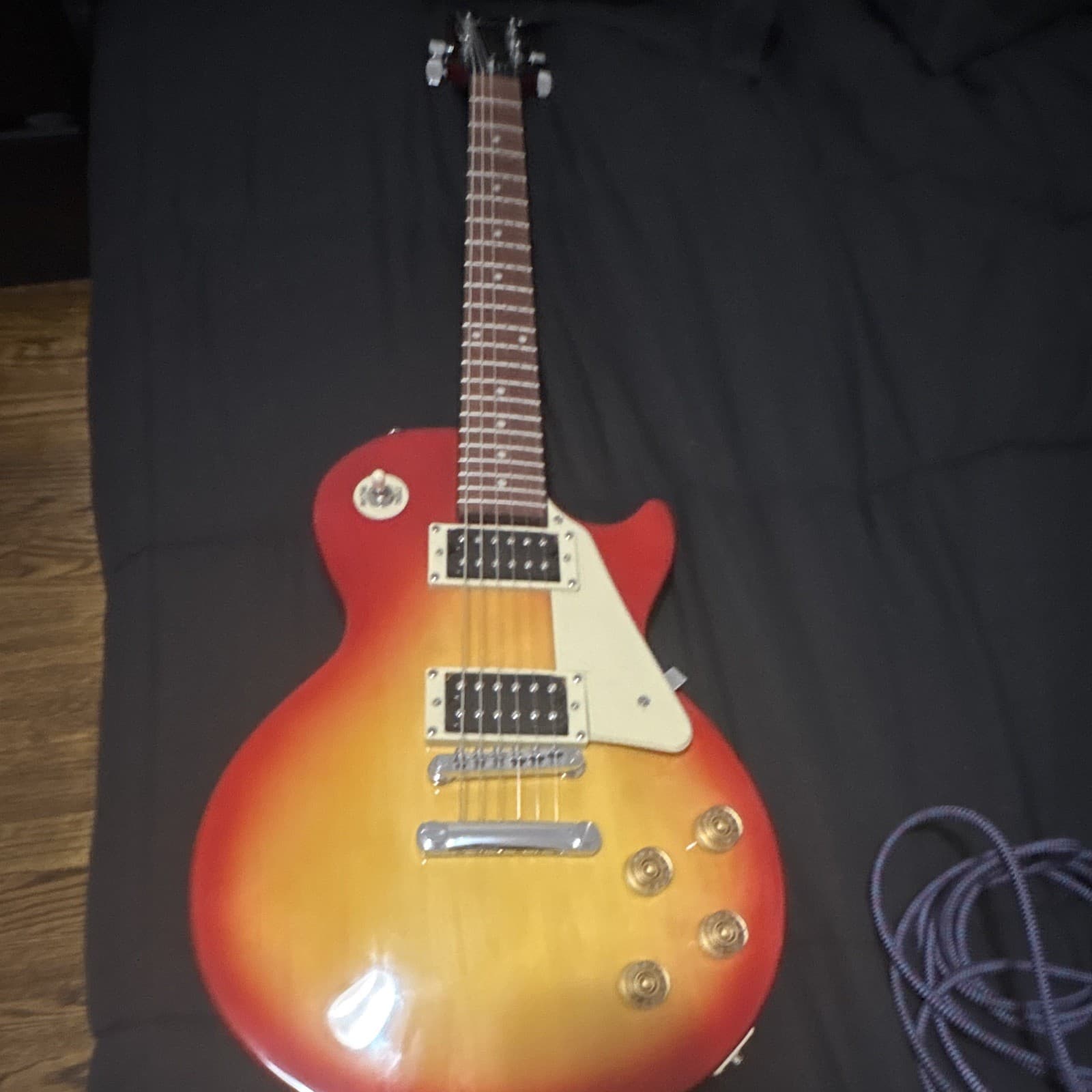 Epiphone Les Paul 100 Sunburst Solid Electric Guitar 6-String w/ Gig Bag & Cable